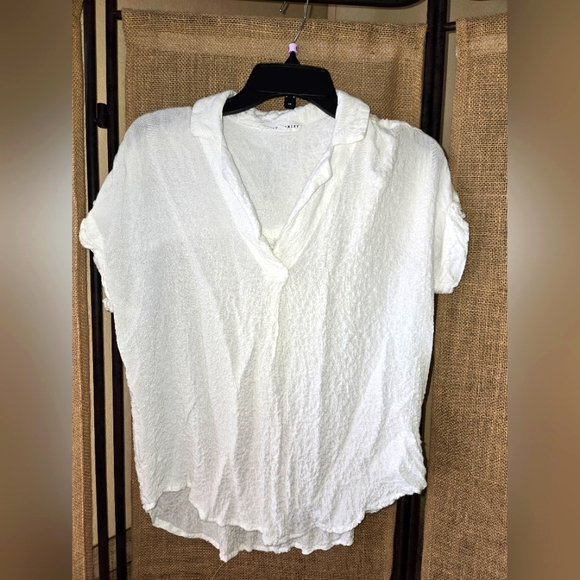 Jane and Delancey Tops - Women's Jane + Delancey White Roll Sleeve V Neck Top Size Small